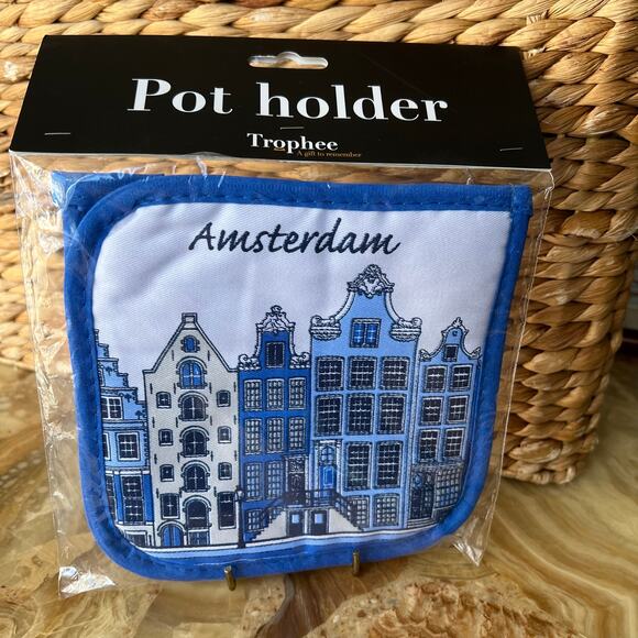 Set of 2 Amsterdam Pot Holders Unopened - Picture 2 of 2
